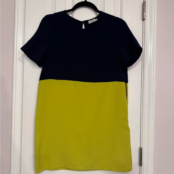 TOBI Dark blue & Lime green block sheath dress with short sleeves, Size Medium - Picture 13 of 15